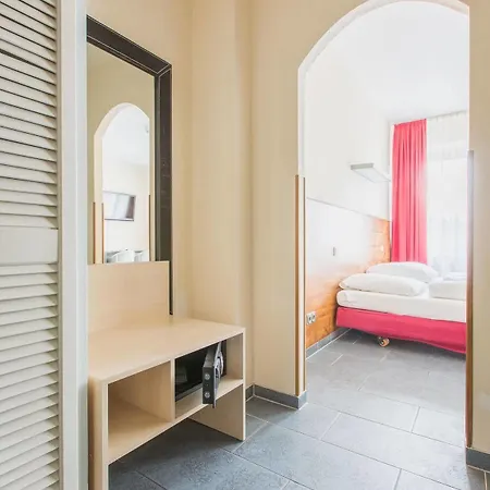 Hotel A&o Hauptbahnhof 2*