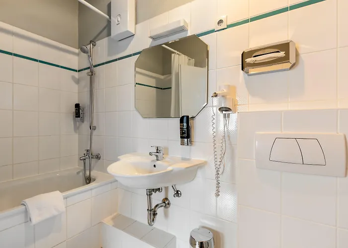 Hotel A&o Hauptbahnhof 2*