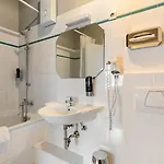 Hotel A&o Hauptbahnhof 2*