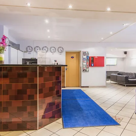 Hotel A&o Hauptbahnhof 2*