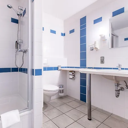 מלון A&o Hauptbahnhof 2*