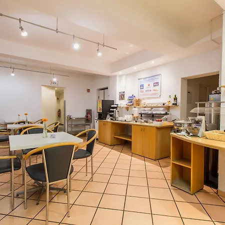 A&o Hauptbahnhof Colónia